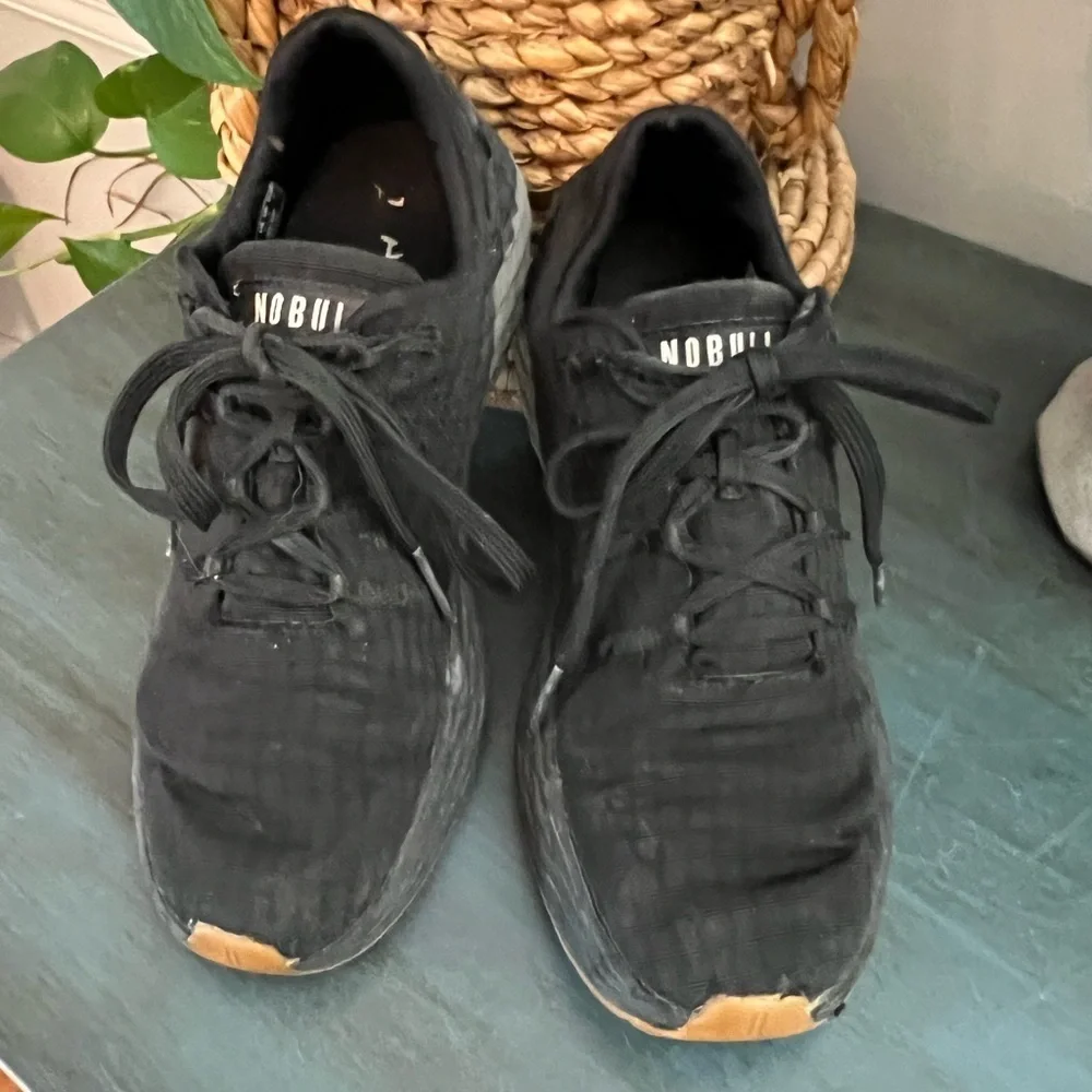 NOBULL women’s Allday Ripstop Runner Sneakers size 6.5 W/M 5